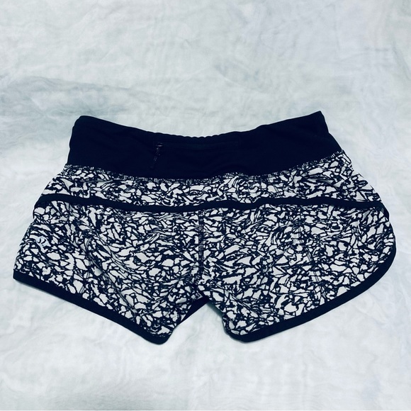 Lululemon Speed Shorts - Picture 2 of 9